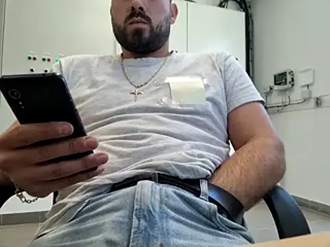 Leonormaldick — Ejac au taff / cum at work 