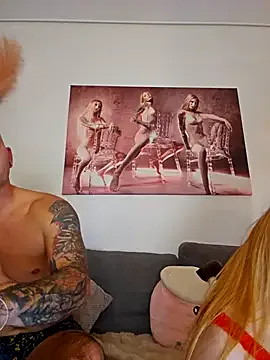 LessiaMia — Riding dildo + 3 min TOYCONTROL