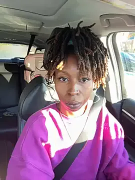 LeyaHoneybuns — Special content request for best tipper