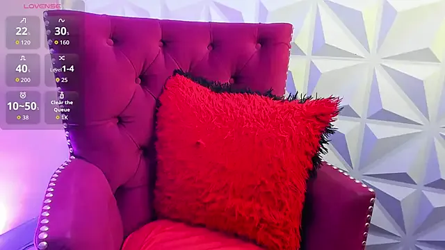 LilyQueen_cg on StripChat 