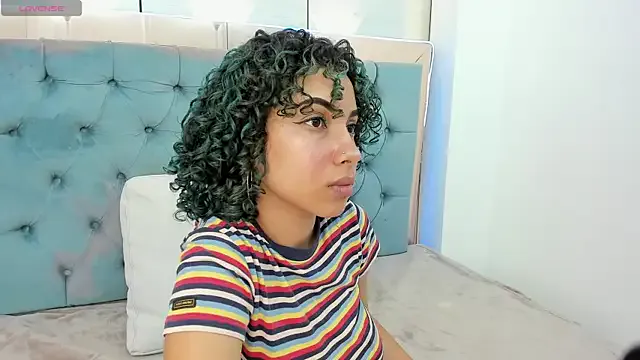 Freechat lis_rous on StripChat