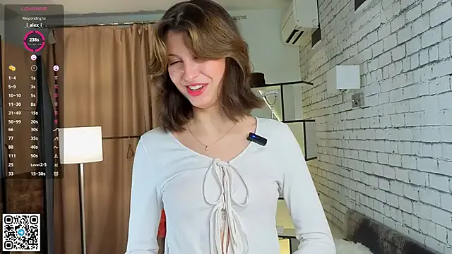 Freechat LorinaMaffitt on StripChat