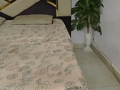 StripChat Lovelyy-couple is Freechat Lovelyy-couple — Doggy hard fuck in public