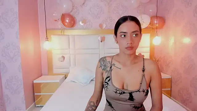 Freechat luna_hot_ass on StripChat