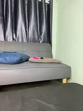 Freechat Ly_Coca24 on StripChat