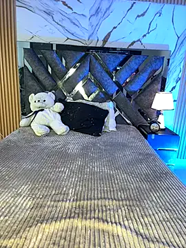 Private LylaLee111 on StripChat