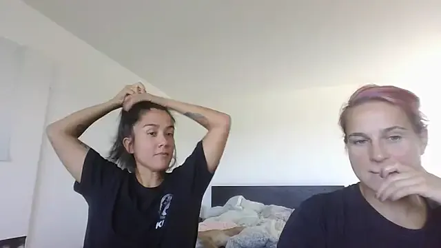 Private Maria-and-Charly on StripChat