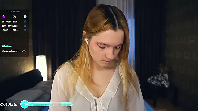 MariamAven — look at my tits