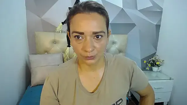 Freechat Milf-Prettyboobs on StripChat