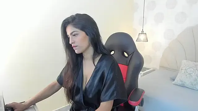 Freechat MIRANDA_PALVIN on StripChat