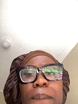 Freechat Moonzy77 on StripChat