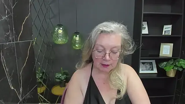 Freechat NataliMellow on StripChat