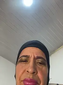 Freechat Naughty_mommy on StripChat