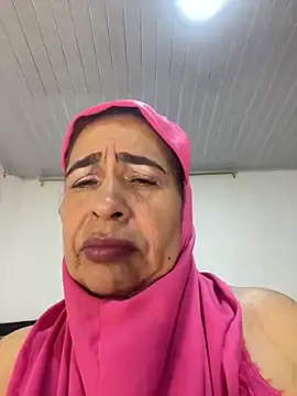 Freechat Naughty_mommy on StripChat