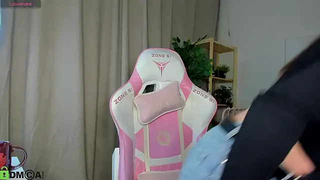 Freechat Nicole_Charm on StripChat