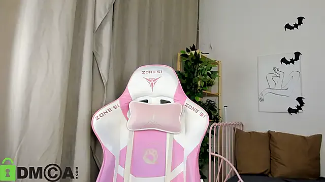 Freechat Nicole_Charm on StripChat