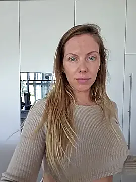 Group Nova-Lee on StripChat