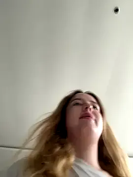 Group Nura_n_Sarah on StripChat