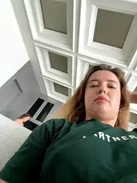 Group Nura_n_Sarah on StripChat