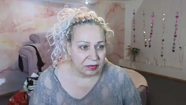 Penelope_Pinky — Naughty tongue on fingers