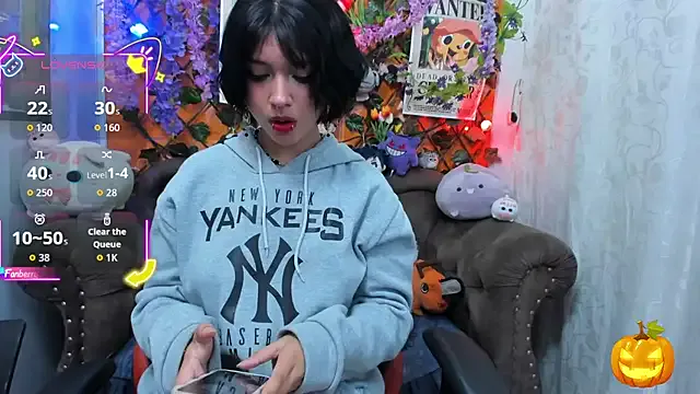 ravenn_20 — blowjob+ deep throat+ saliva in tits 