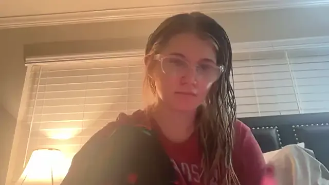 Riley_ray69 — topless 15 min