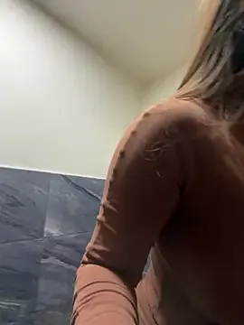 Freechat roouse on StripChat