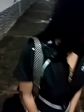 Freechat royalgirls_x on StripChat