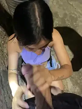 Freechat royalgirls_x on StripChat