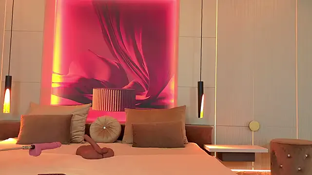 Freechat RubyLuxee on StripChat