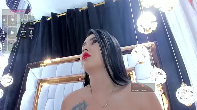 SarayRoyse on StripChat 