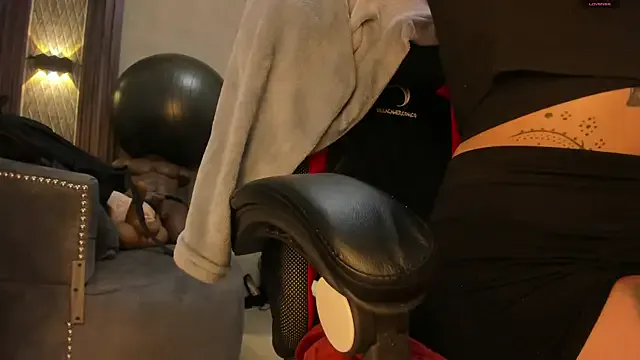 Freechat selene_red_ on StripChat