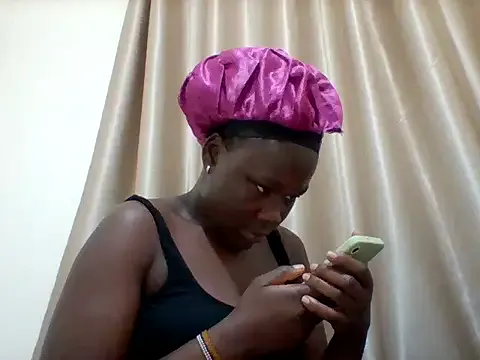 StripChat sexy_cutelips is Freechat sexy_cutelips — spread ass