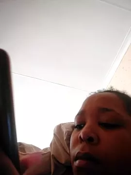 Freechat sexyTHANDO on StripChat