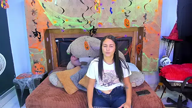 Freechat SofiAndNicol on StripChat