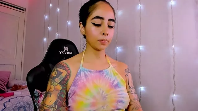 Private sophierooy22 on StripChat