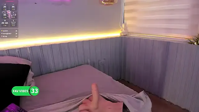 Freechat stephanymonroe on StripChat