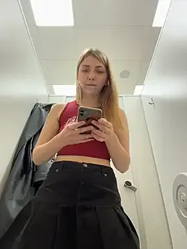 Sunny___Bunny on StripChat 