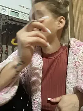 Freechat Tasty_Shape on StripChat