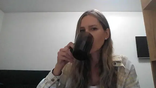 Tavriena — Oh,what if i show him a little shoulder?