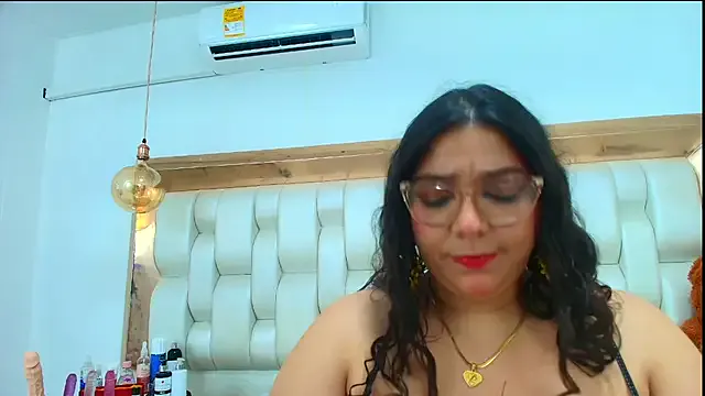 TiffantyAndStacy — wet t-shirt show for stacy