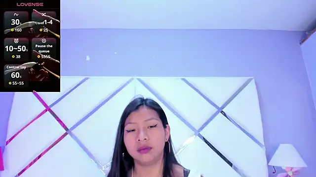 ValeriaJacobs — Muestrame el culo