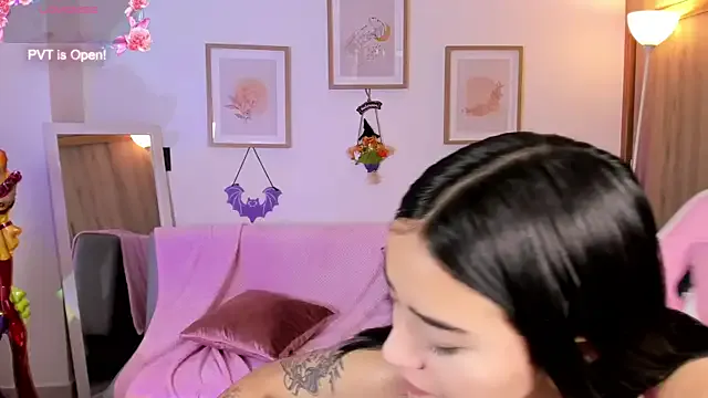 Freechat Veronica_isaza__ on StripChat