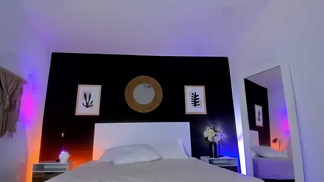 Freechat VioletPaket on StripChat