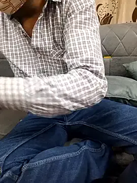 Wildhot_Sexcouple — Show boobs and blow job