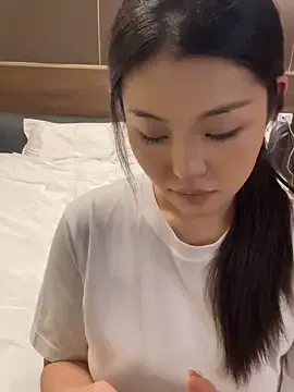 zhenzhen666 — Group on StripChat