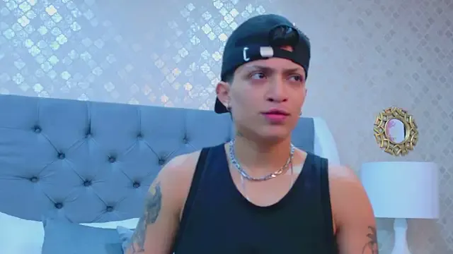 ZoeKrug — Shape your muscles